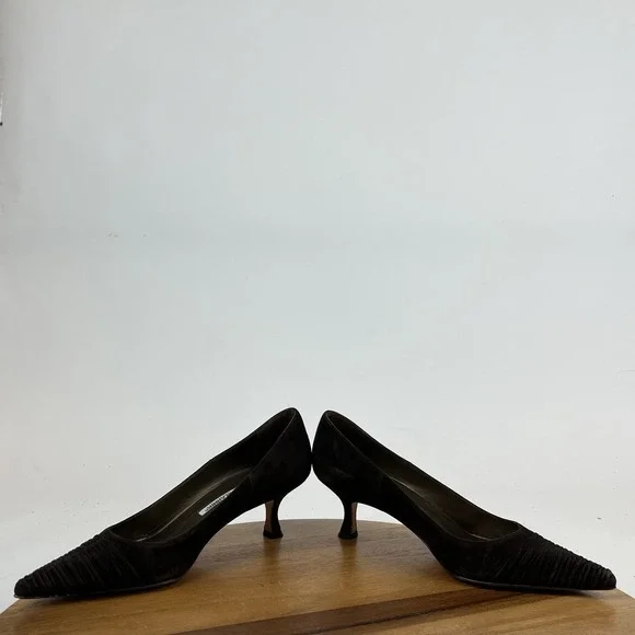 Womens Manolo Blahnik Vintage Brown Suede Pointed Kitten Heels Pumps Size 36.5